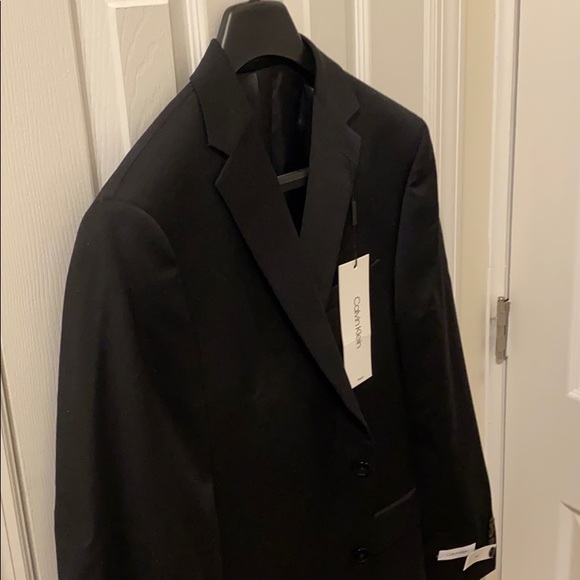 Black Calvin Klein Suit 2 pc w/ pants, 40L 34W